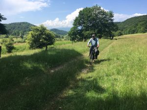 mocanita-schmalspurbahn-nature-guide-wildlife-bike